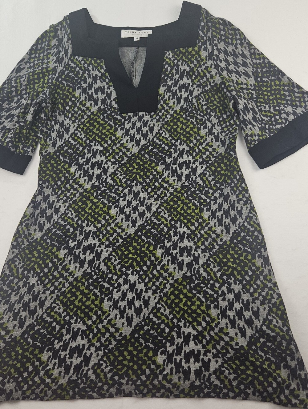 Trina Turk Gray, Green, and Black Houndstooth 1/2 Sleeve Jersey Dress Size 10